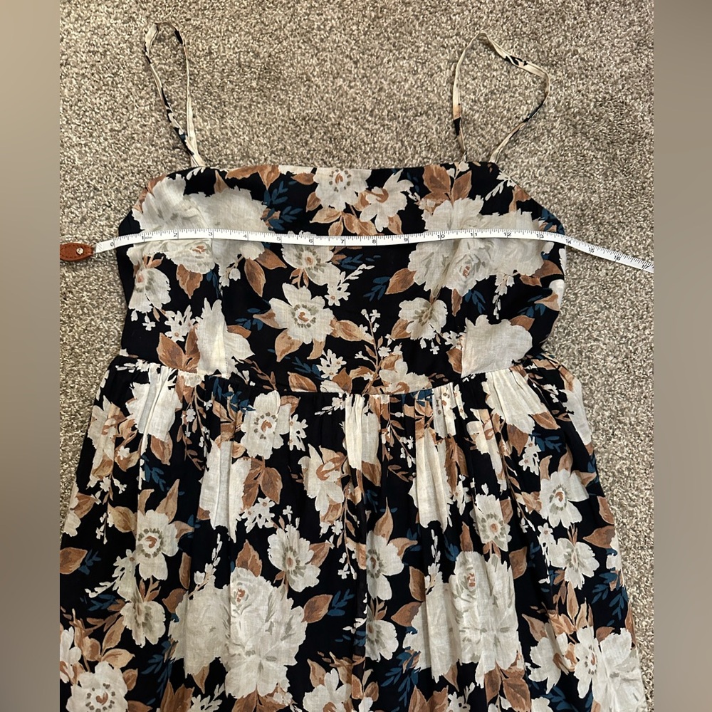 Abercrombie & Fitch floral maxi dress. Adjustable spaghetti straps Sz small - Picture 4 of 7